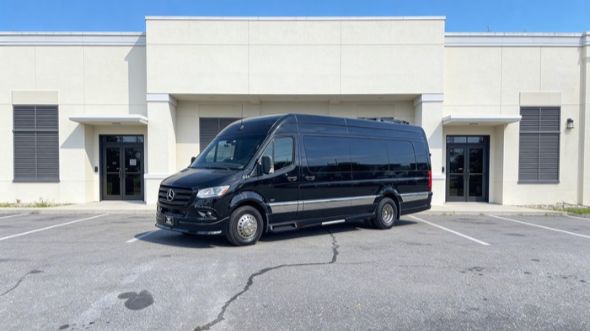 15 passenger sprinter van anchorage