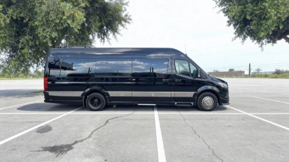 sprinter limousine anchorage